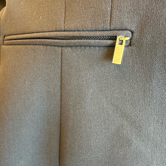 Tahari ASL Blazer Jacket Navy with Gold buttons & zipper pockets women’s sz 4P - Picture 11 of 13